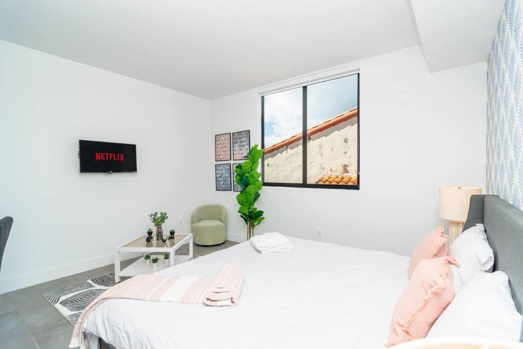 Apartment Centrally Located 1br With King Bed Near Brickell, Airport Downtown And Wynwood *