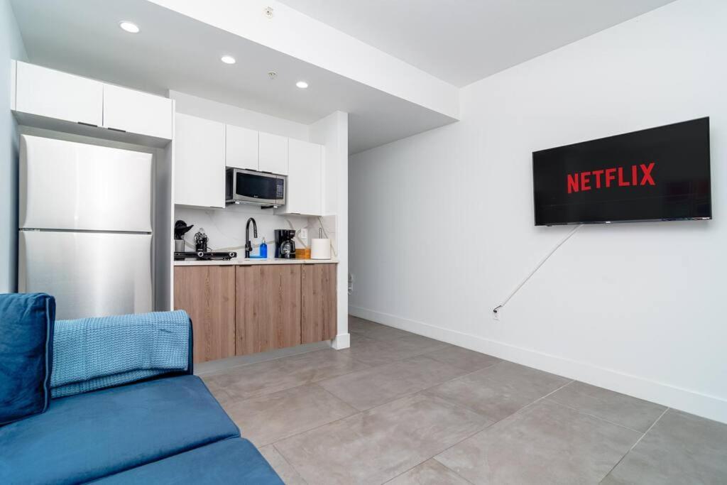 Centrally Located 1br With King Bed Near Brickell, Airport Downtown And Wynwood